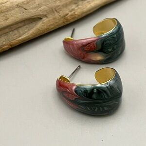 Elegant Gold and Dark Pink and Green Swirl Earrings